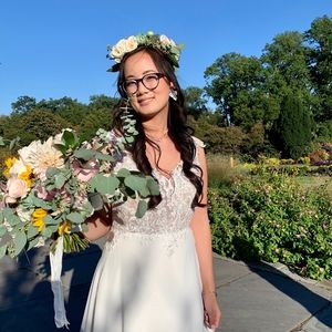 Meet your Posher, Leonor